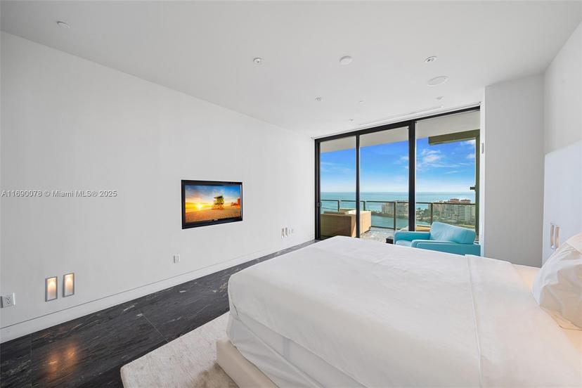 Picture of 800 S Pointe Dr # 2002, Miami Beach FL 33139