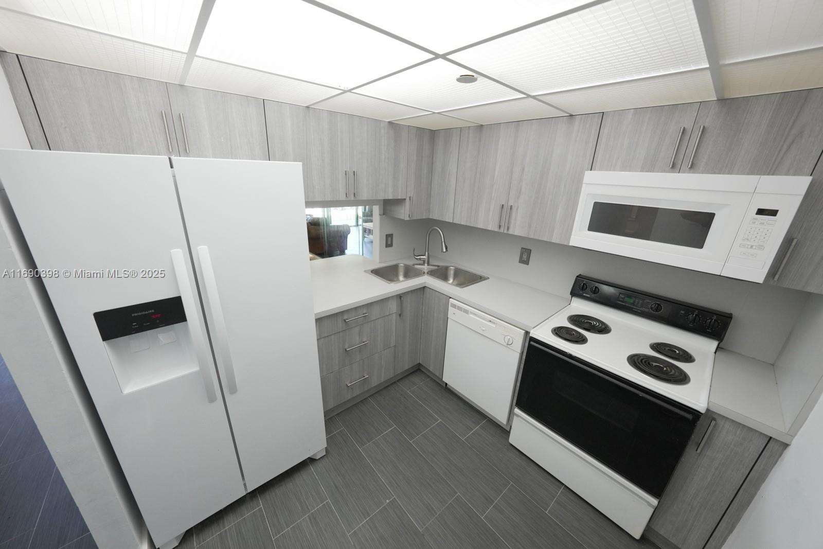 Picture of 1470 NE 123Rd St # A104, North Miami, FL 33161