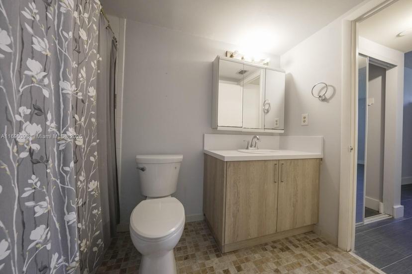 Picture of 1470 NE 123Rd St # A104, North Miami FL 33161
