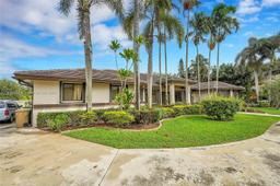 Picture of 5490 Castlegate Ave, Davie, FL 33331