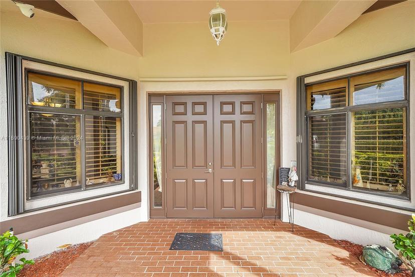 Picture of 5490 Castlegate Ave, Davie FL 33331