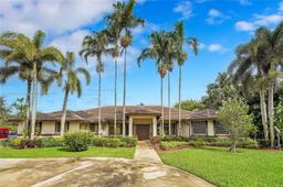 Picture of 5490 Castlegate Ave, Davie, FL 33331