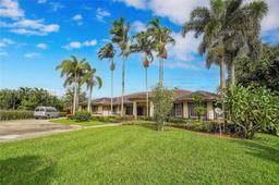 Picture of 5490 Castlegate Ave, Davie, FL 33331