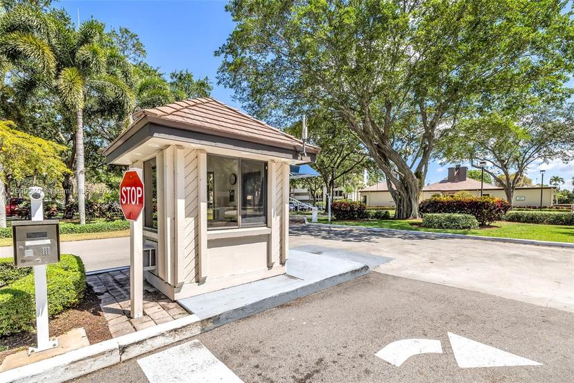 Picture of 6320 Boca Del Mar Dr # 207, Boca Raton FL 33433