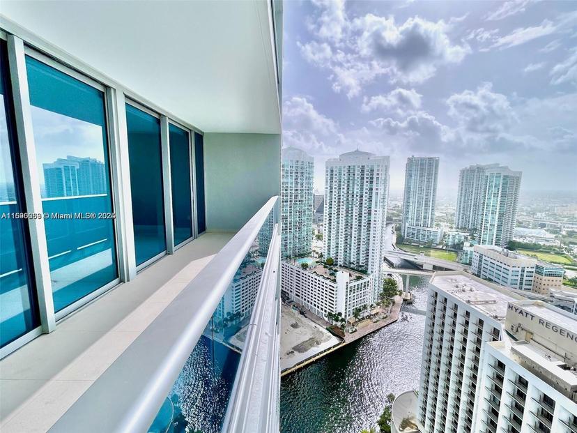 Picture of 200 Biscayne Boulevard Way # 3110, Miami FL 33131