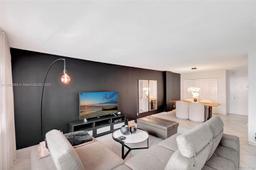 Picture of 6770 Indian Creek Dr # 4R, Miami Beach, FL 33141