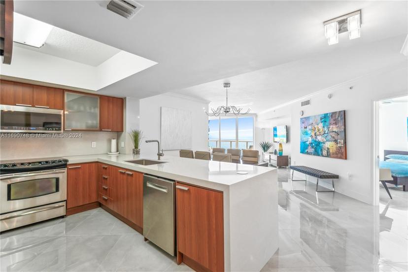 Picture of 16699 Collins Ave # 4110, Sunny Isles Beach FL 33160