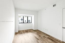 Picture of 650 NE 32Nd St # 602, Miami, FL 33137