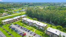 Picture of 110 Lake Meryl Dr # 213, West Palm Beach, FL 33411
