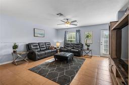 Picture of 1948 SE High Springs Dr # 1948, Port St. Lucie, FL 34952
