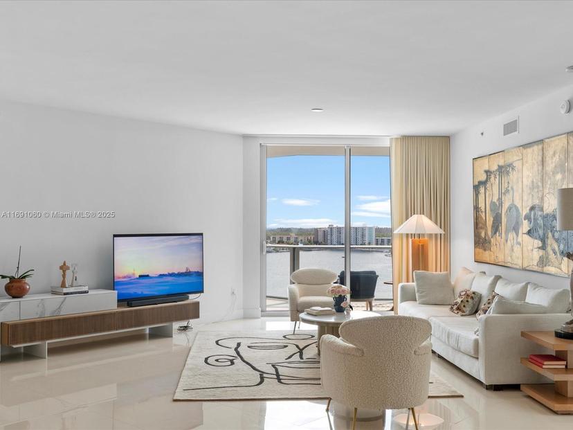 Picture of 17111 Biscayne Blvd # 1104, North Miami Beach FL 33160