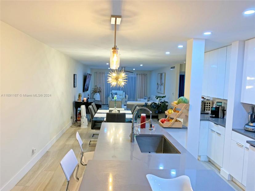 Picture of 4701 Martinique Dr # M2, Coconut Creek FL 33066