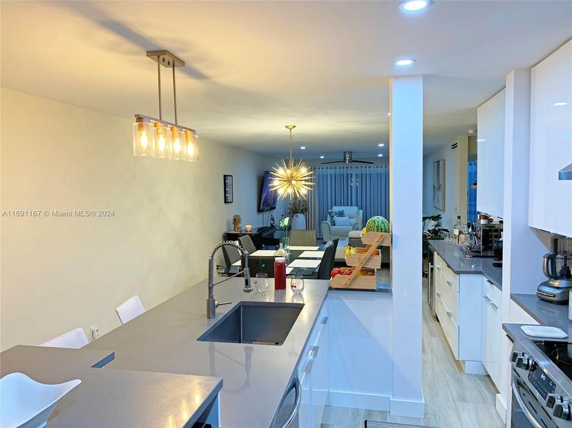 Picture of 4701 Martinique Dr # M2, Coconut Creek FL 33066