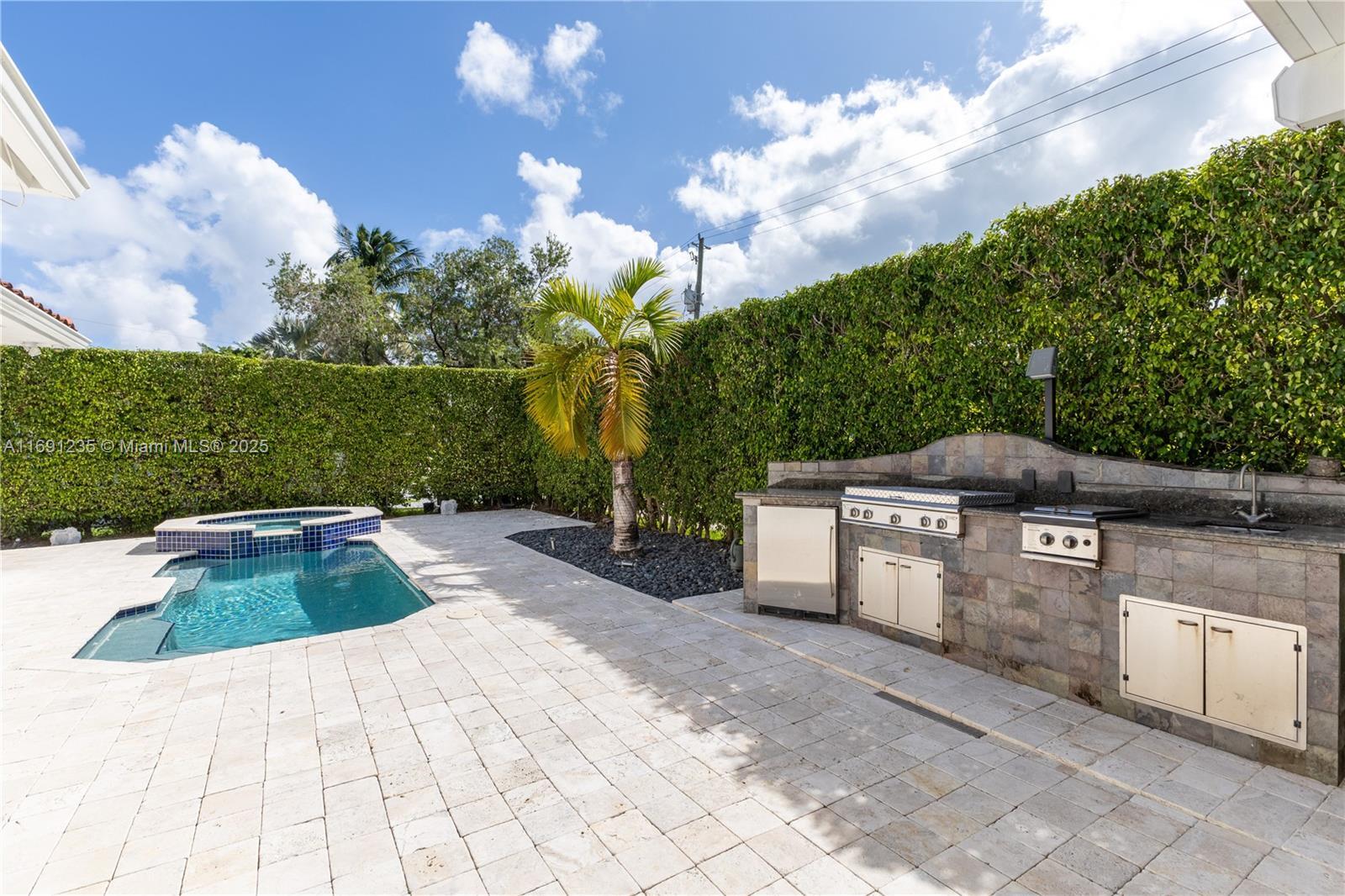 Picture of 8801 Dickens Ave, Surfside, FL 33154