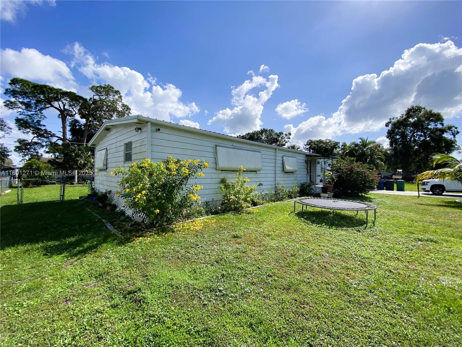 Picture of 714 NE 29 Ave, Other City - In The State Of Florida, FL 34972