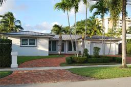 Picture of 2055 Arch Creek Dr, North Miami, FL 33181