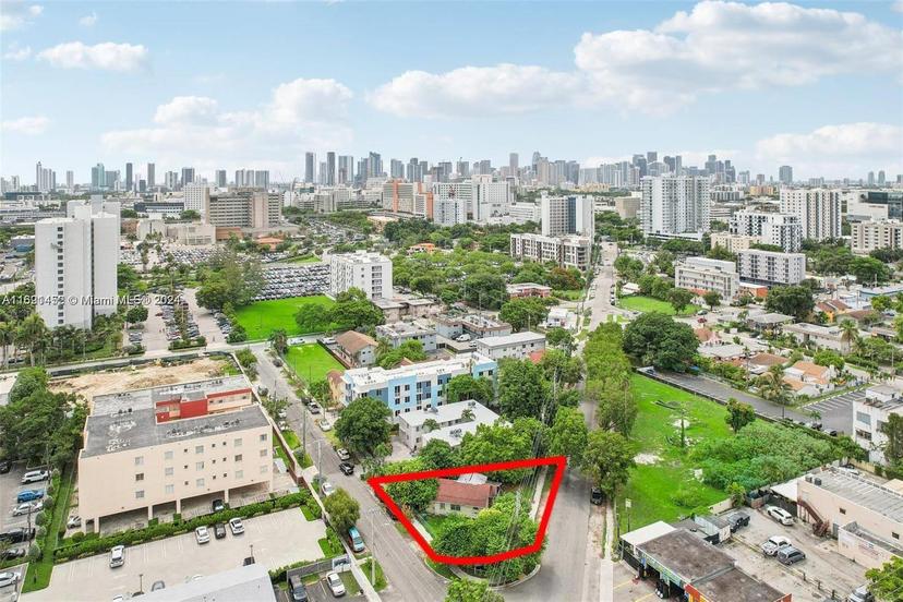 Picture of 1745 NW 15Th St Rd, Miami, FL 33125