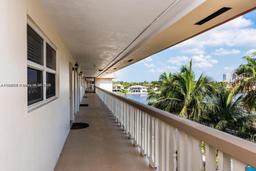 Picture of 2081 S Ocean Dr # 411, Hallandale Beach, FL 33009