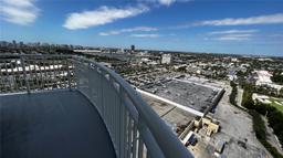 Picture of 1745 E Hallandale Beach Blvd # 2007W, Hallandale Beach, FL 33009