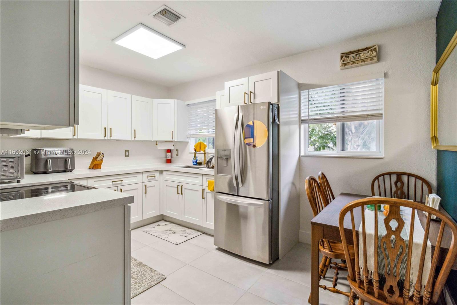 Picture of 1213 Chateau Park Dr, Fort Lauderdale, FL 33311