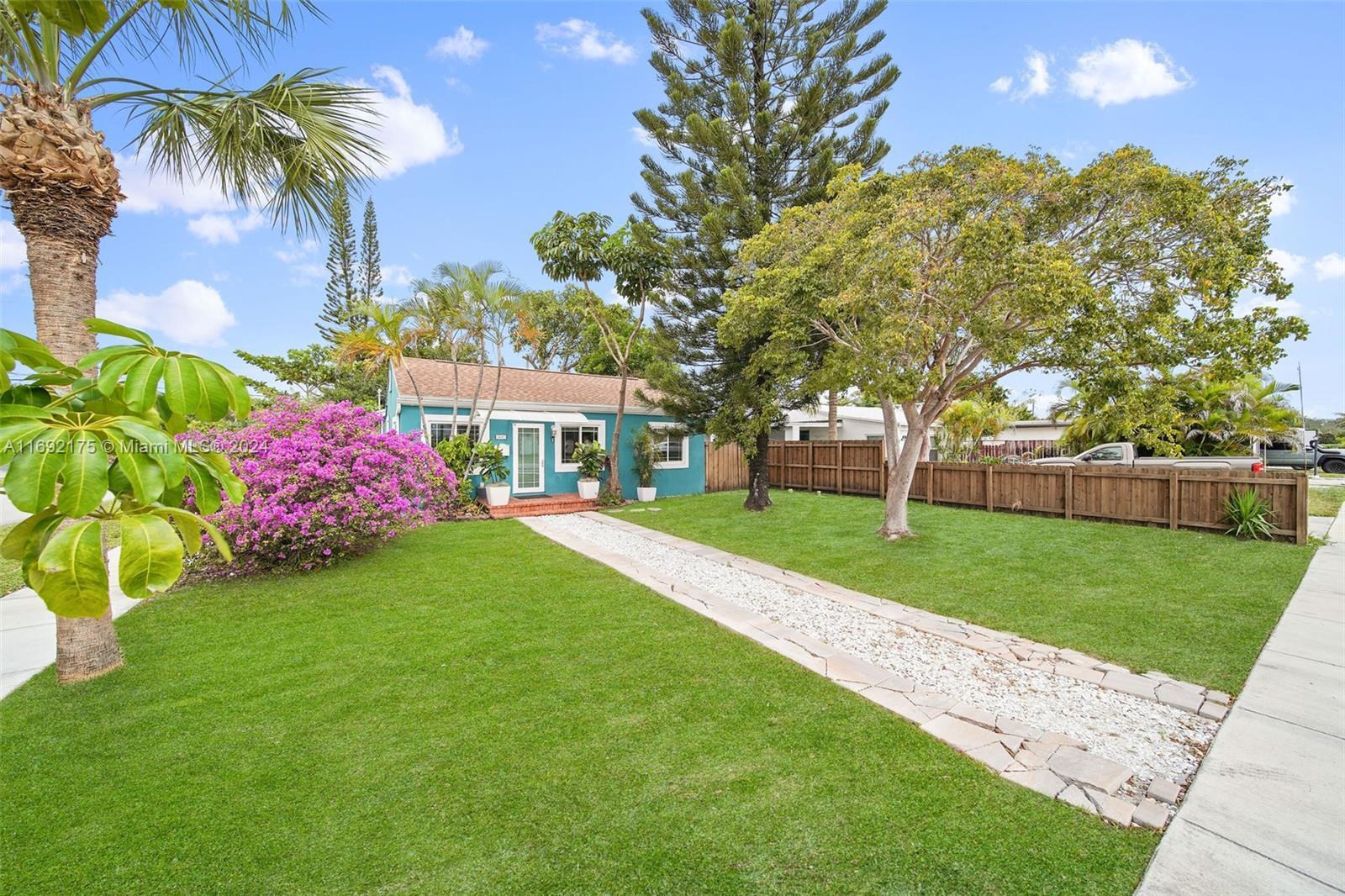 Picture of 2447 Wilson St, Hollywood, FL 33020