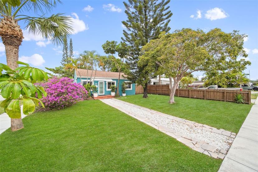 Picture of 2447 Wilson St, Hollywood FL 33020