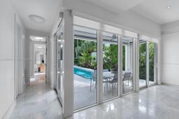 Picture of 4485 Royal Palm Ave, Miami Beach, FL 33140