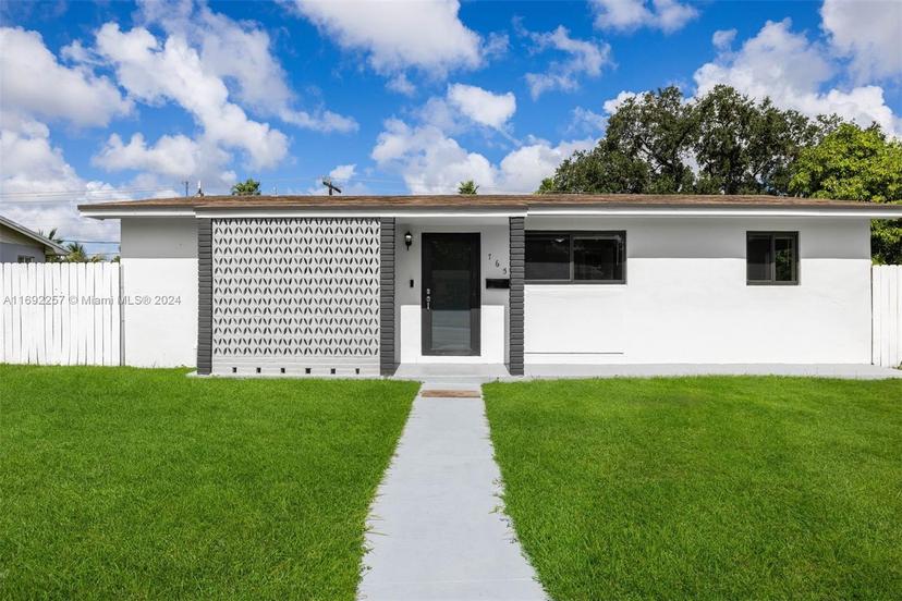 Picture of 765 NW 199Th St, Miami Gardens FL 33169