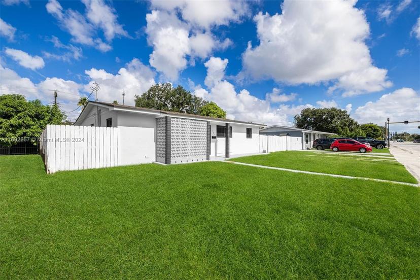 Picture of 765 NW 199Th St, Miami Gardens FL 33169