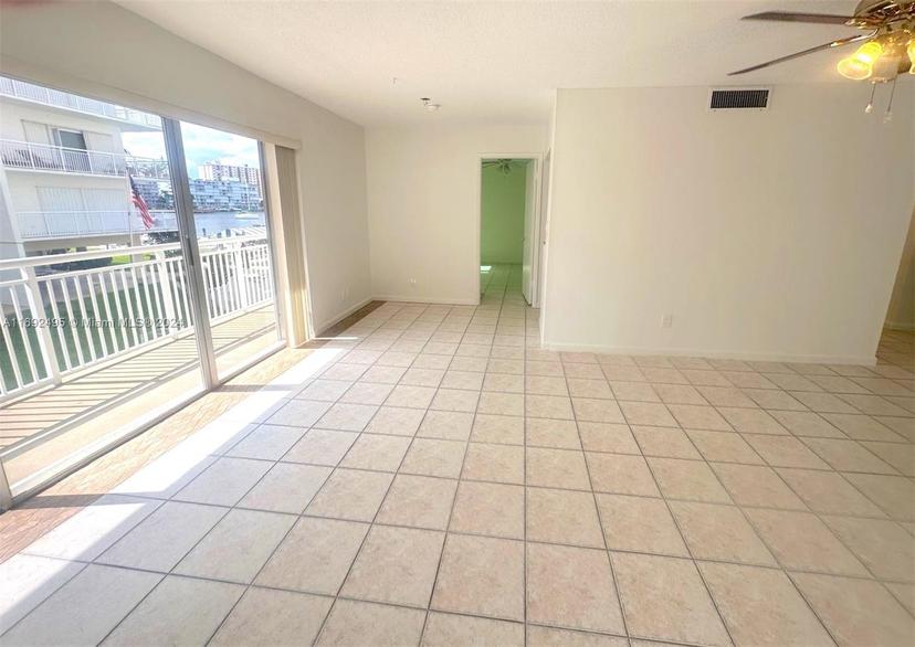 Picture of 120 Golden Isles Dr # 22B, Hallandale Beach FL 33009