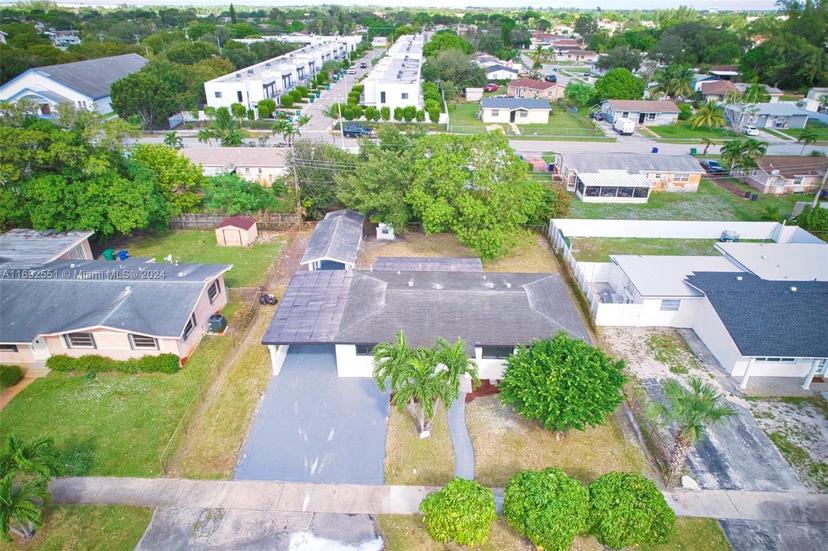 Picture of 3401 NW 188Th St, Miami Gardens FL 33056
