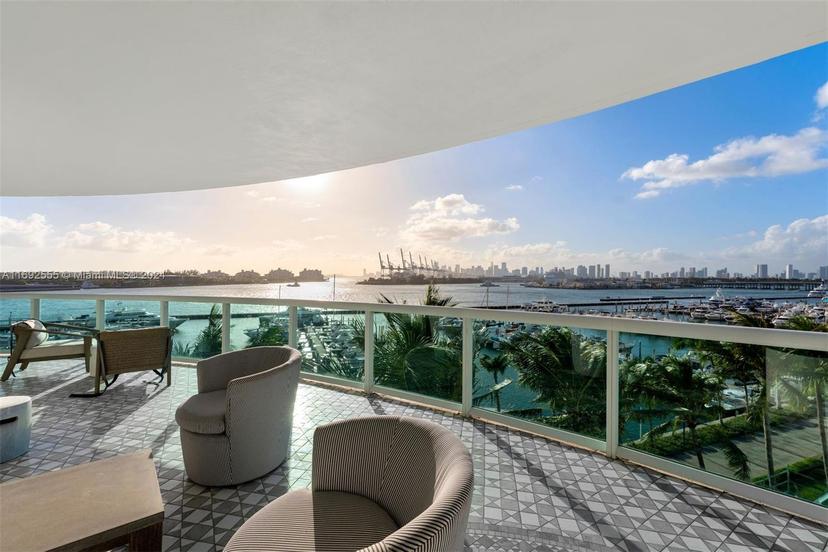 Picture of 1000 S Pointe Dr # 501, Miami Beach FL 33139