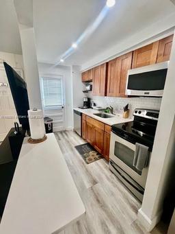 Picture of 7904 West Dr # 1008, North Bay Village, FL 33141