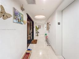 Picture of 3370 Hidden Bay Dr # 2813, Aventura, FL 33180