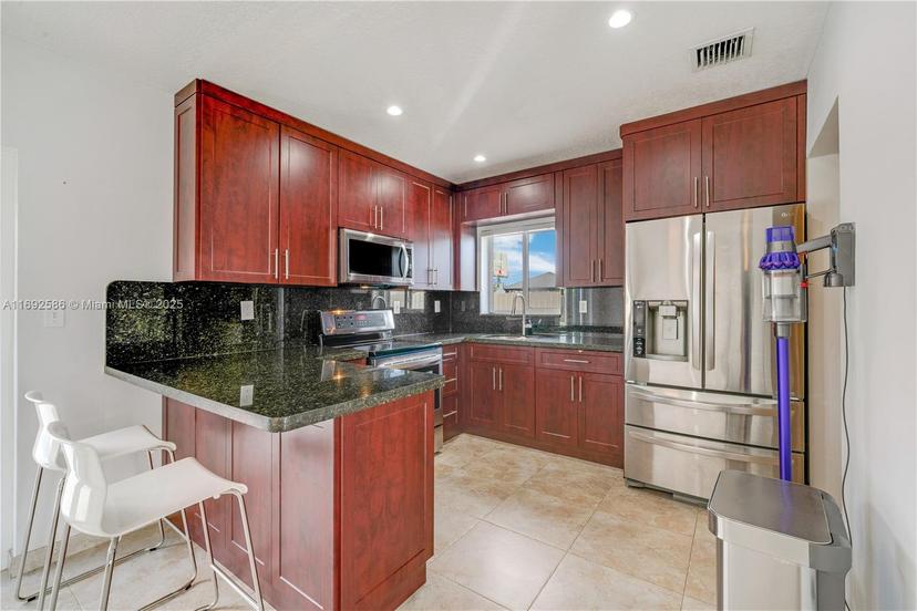 Picture of 15620 SW 101St Ave, Miami FL 33157