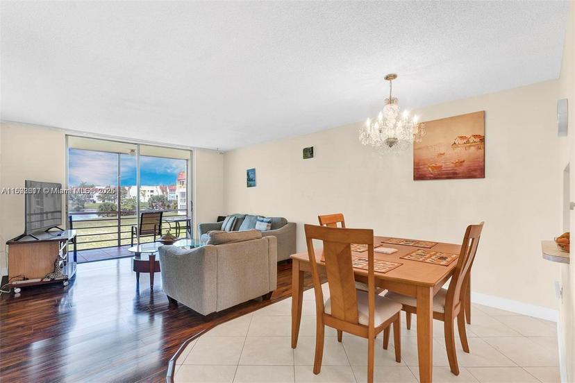 Picture of 2951 E Sunrise Lakes Dr # 209, Sunrise FL 33322