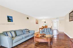 Picture of 2951 E Sunrise Lakes Dr # 209, Sunrise, FL 33322
