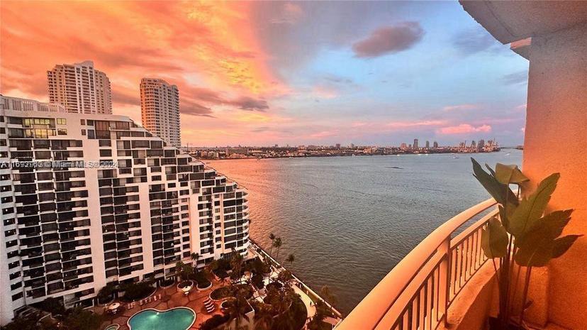 Picture of 770 Claughton Island Dr # 2107, Miami FL 33131