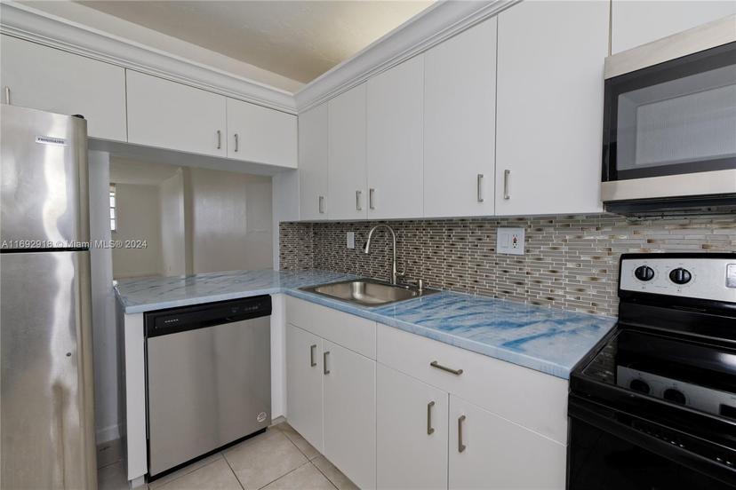 Picture of 2903 N Miami Beach Blvd # 806, North Miami Beach FL 33160