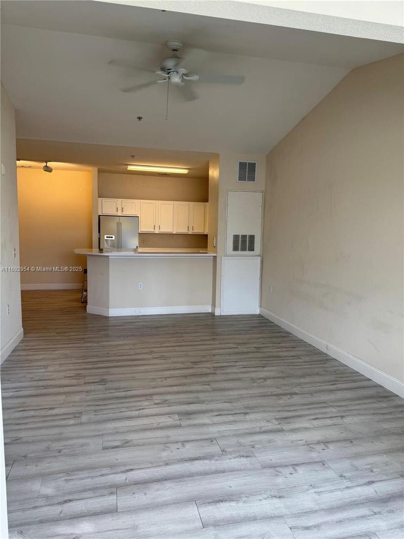 Picture of 8239 Claire Ann Dr # 307, Orlando FL 32825