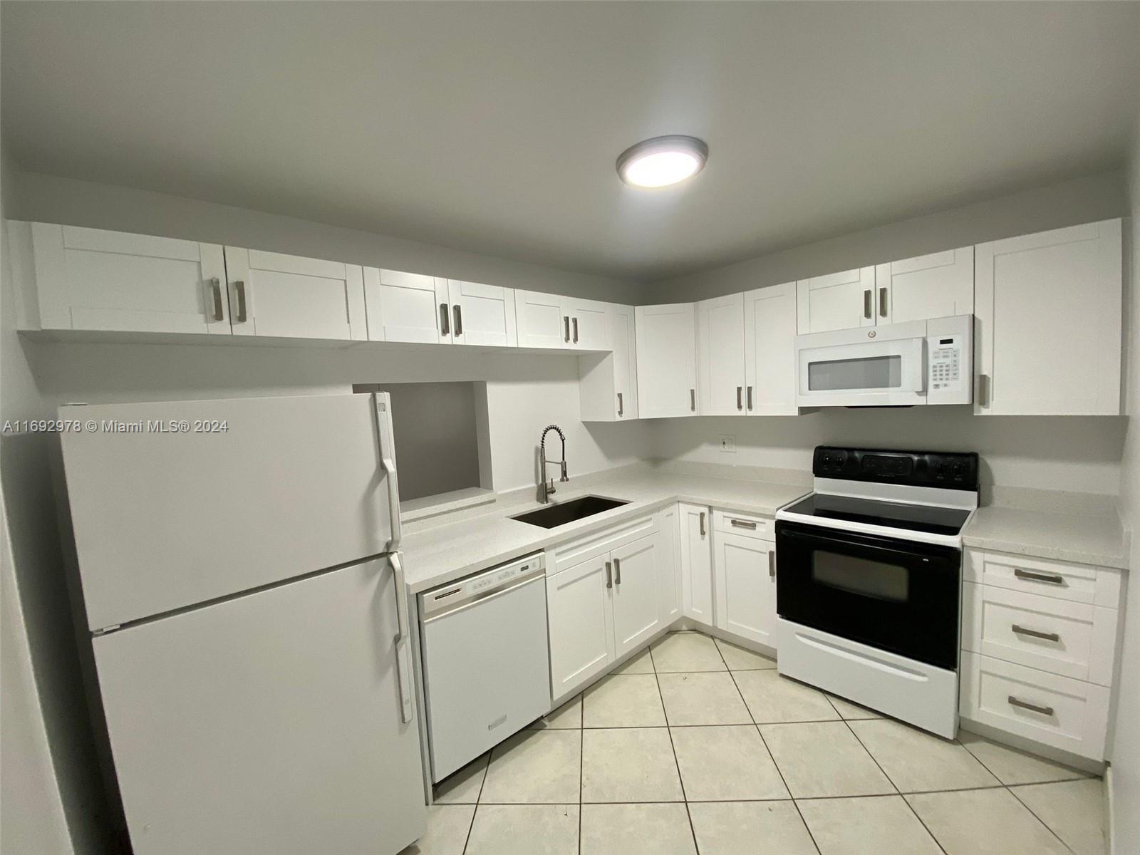 Picture of 4344 NW 9Th Ave # 3D, Deerfield Beach, FL 33064