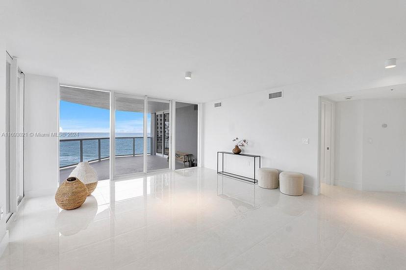 Picture of 6301 Collins Ave # 1508, Miami Beach FL 33141