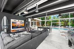 Picture of 1000 NE 89Th St, Miami, FL 33138