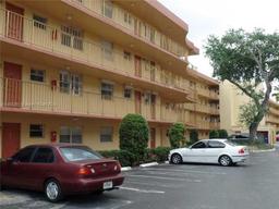 Picture of 447 NE 195Th St # 117, Miami, FL 33179