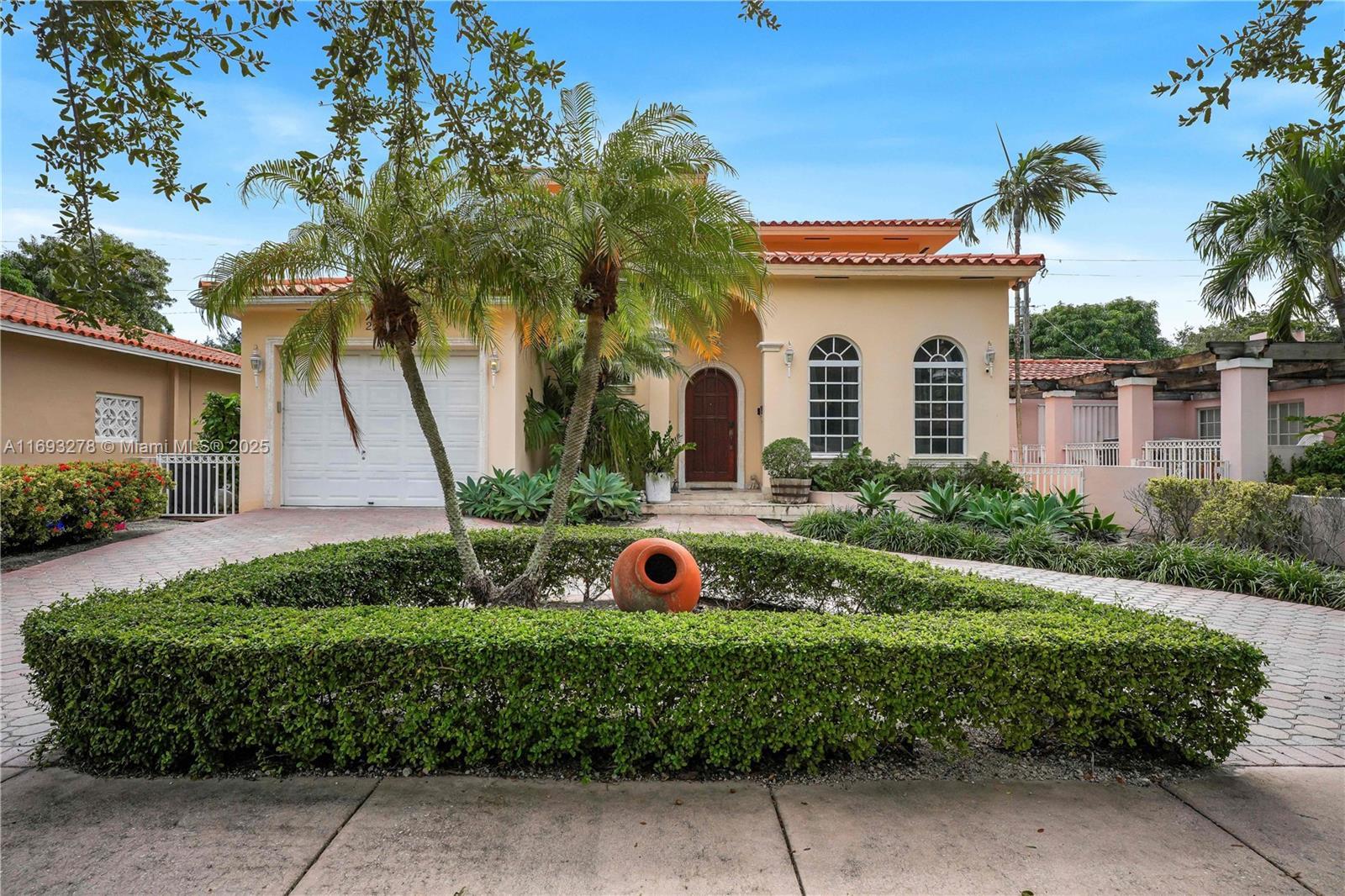 Picture of 238 Cadima Ave, Coral Gables, FL 33134