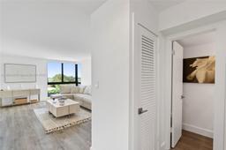 Picture of 9800 W Bay Harbor Dr # 512, Bay Harbor Islands, FL 33154