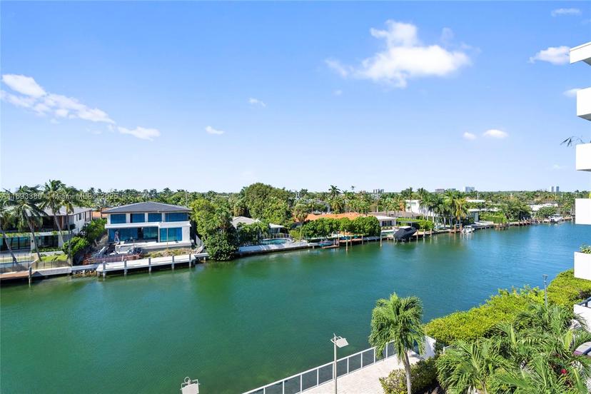 Picture of 9800 W Bay Harbor Dr # 512, Bay Harbor Islands FL 33154