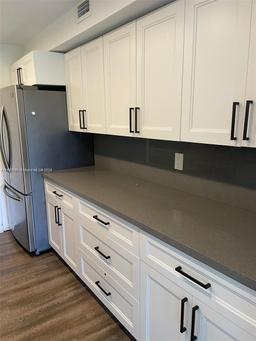 Picture of 4164 Inverrary Dr # 301, Lauderhill, FL 33319
