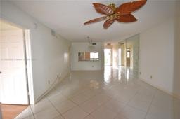Picture of 10414 NW 24Th Pl # 405, Sunrise, FL 33322