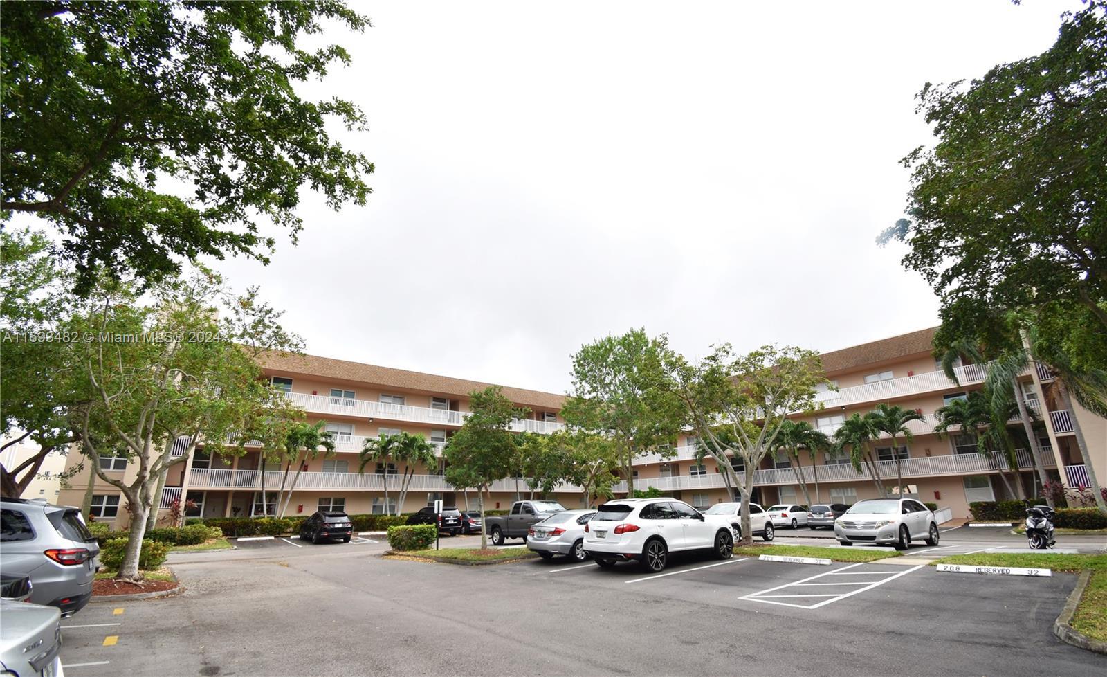 Picture of 10414 NW 24Th Pl # 405, Sunrise, FL 33322